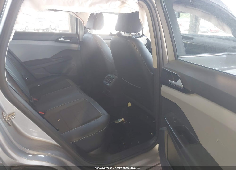 2022 VOLKSWAGEN TAOS VIN: 3VVLX7B20NM074461