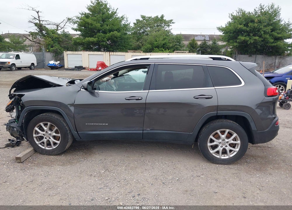 2016 JEEP CHEROKEE VIN: 1C4PJMCB6GW367931