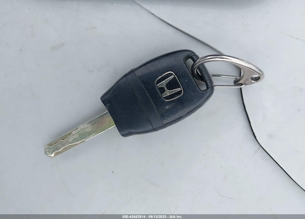 2013 HONDA CIVIC VIN: 2HGFB6E59DH700923