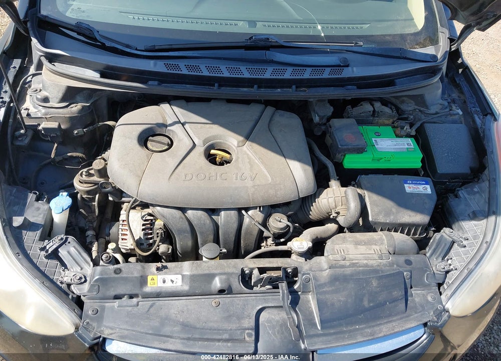 2013 HYUNDAI ELANTRA VIN: KMHDH4AE5DU895104