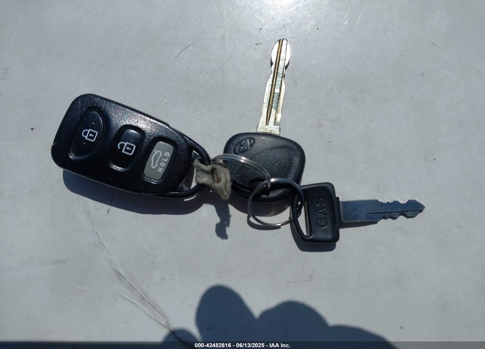 2013 HYUNDAI ELANTRA VIN: KMHDH4AE5DU895104