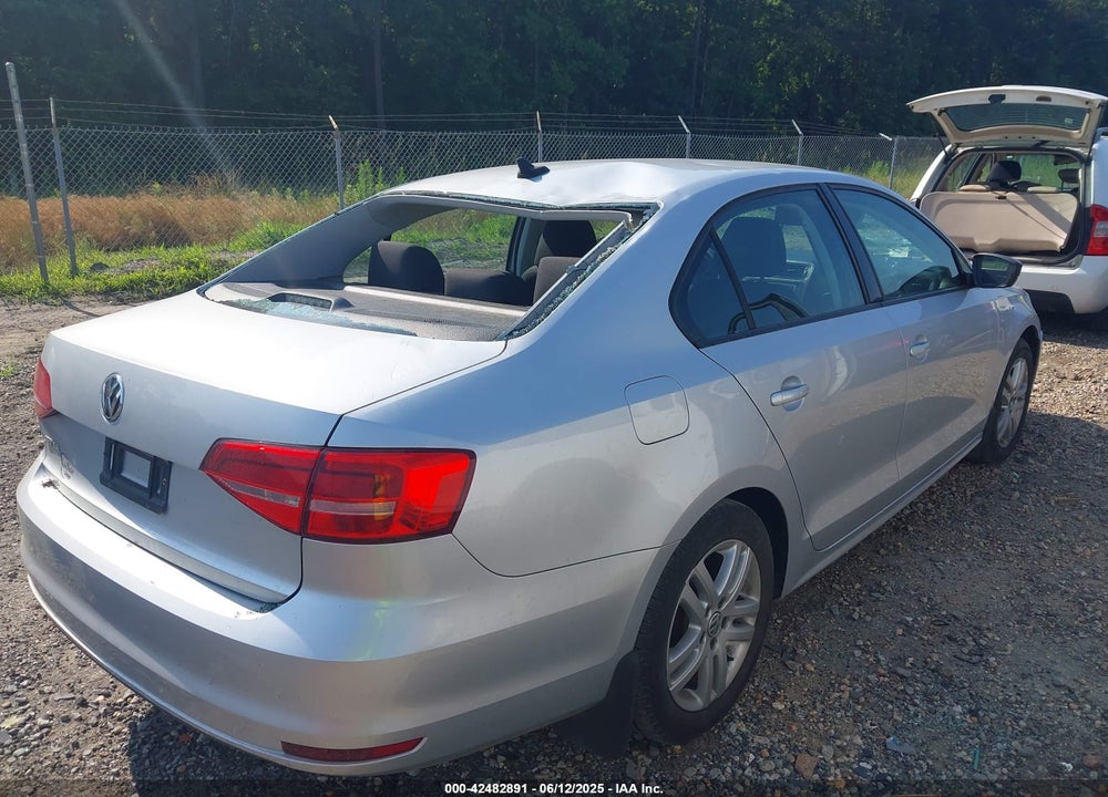 2015 VOLKSWAGEN JETTA VIN: 3VW2K7AJ5FM251943