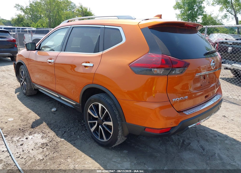 2019 NISSAN ROGUE VIN: 5N1AT2MV5KC712143