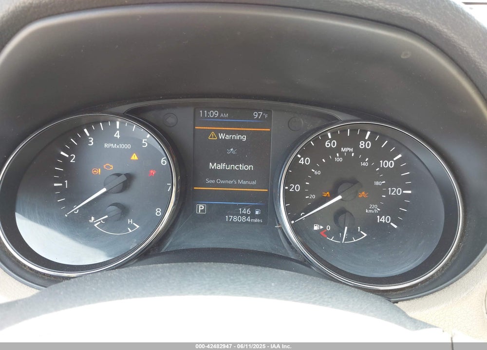 2019 NISSAN ROGUE VIN: 5N1AT2MV5KC712143