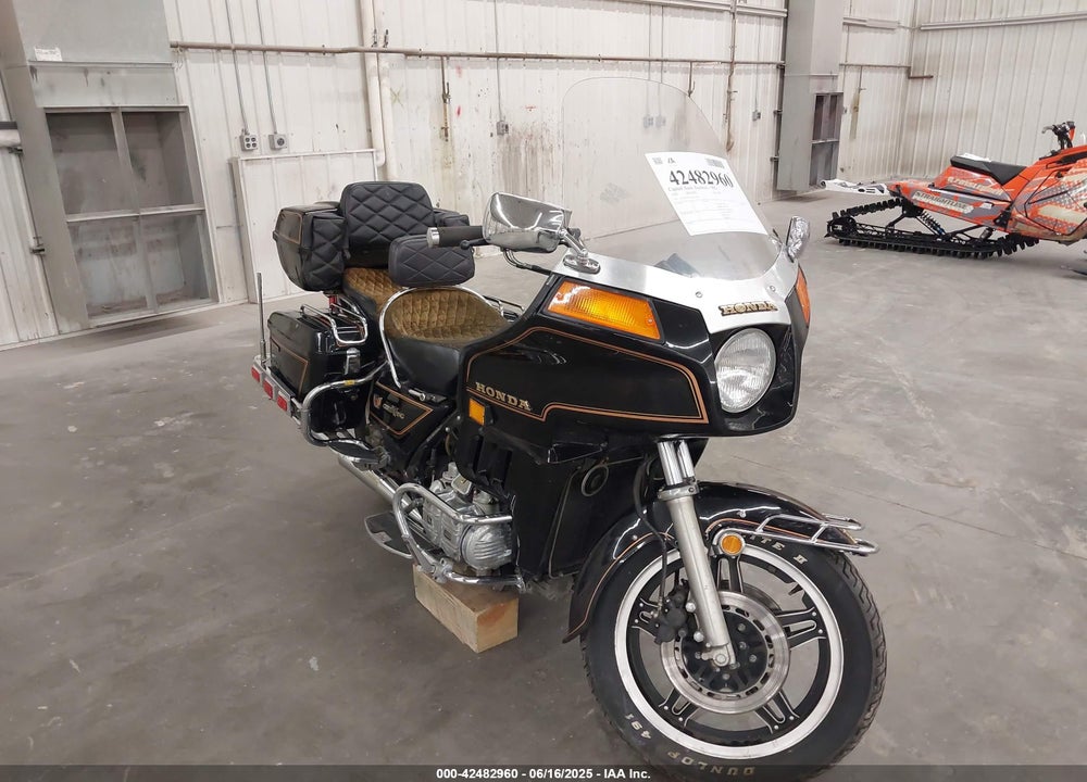 1982 HONDA GL1100 I VIN: 1HFSC0211CA210097