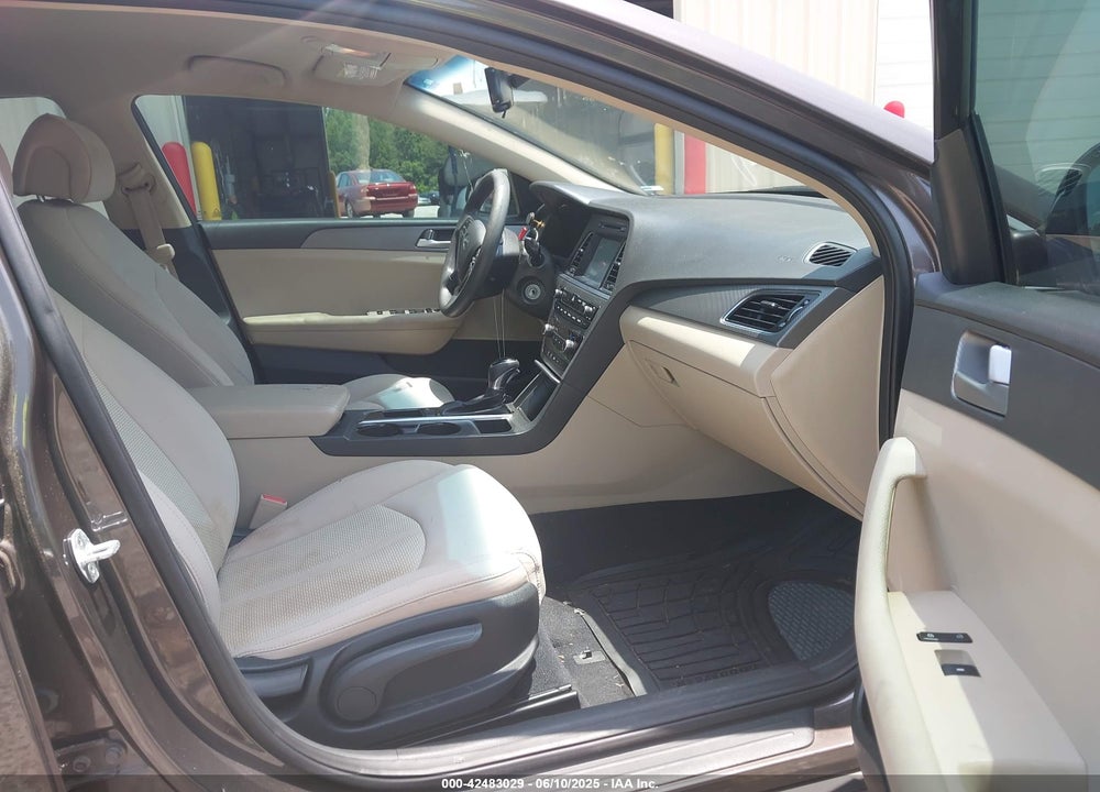 2016 HYUNDAI SONATA SE VIN: 5NPE24AF6GH276416