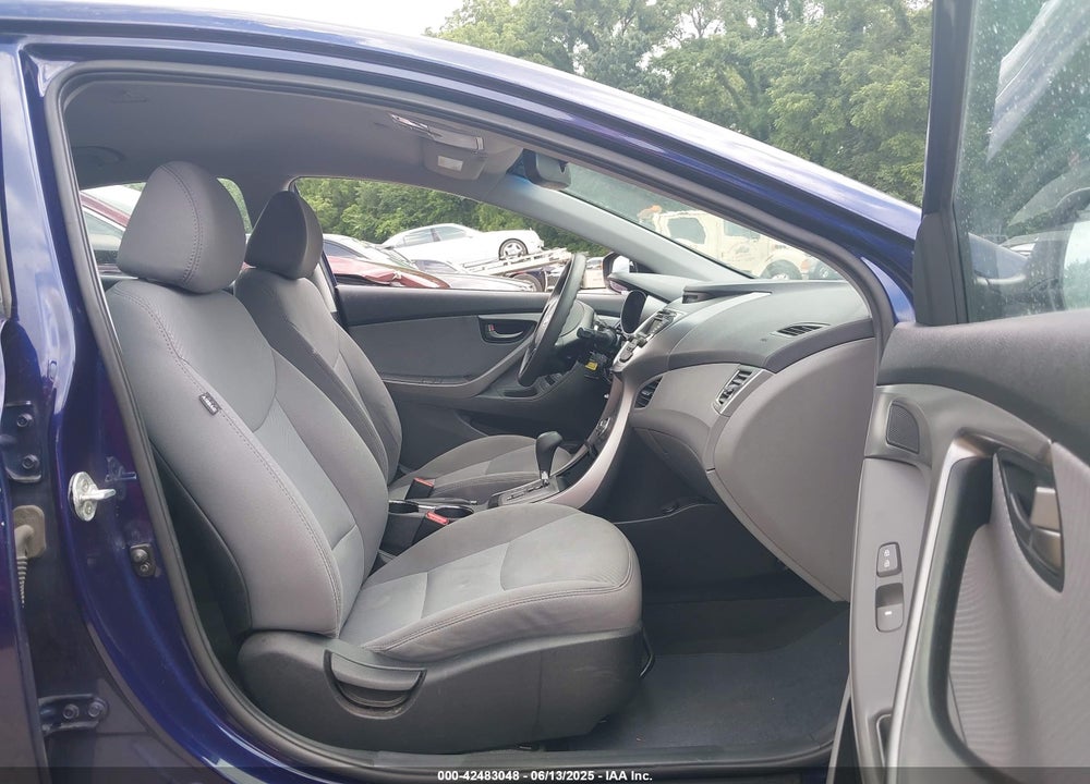 2013 HYUNDAI ELANTRA VIN: 5NPDH4AE2DH421920