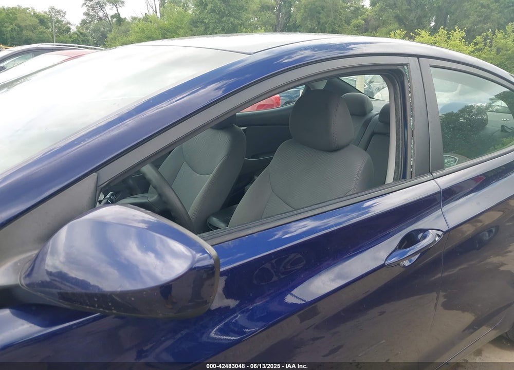 2013 HYUNDAI ELANTRA VIN: 5NPDH4AE2DH421920