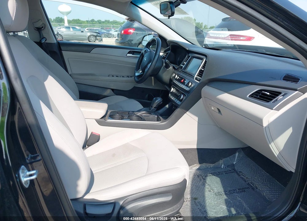 2018 HYUNDAI SONATA SEL VIN: 5NPE34AF2JH642117