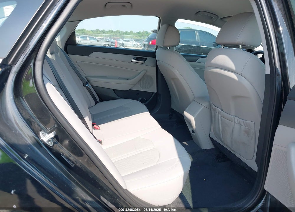 2018 HYUNDAI SONATA SEL VIN: 5NPE34AF2JH642117