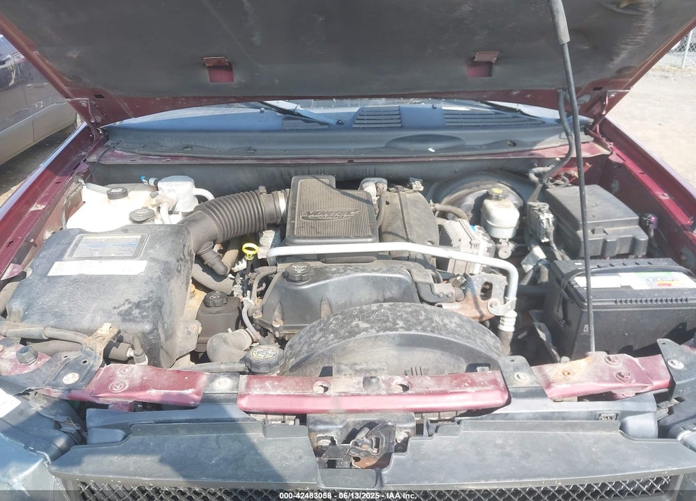 2005 CHEVROLET TRAILBLAZER LS VIN: 1GNDT13S052219572