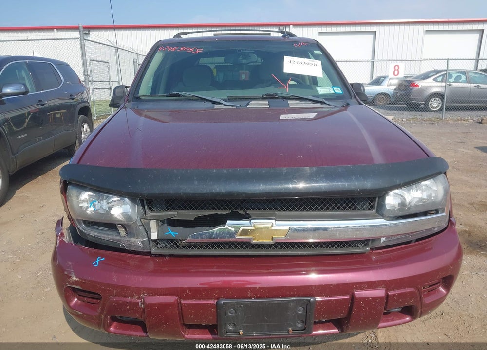2005 CHEVROLET TRAILBLAZER LS VIN: 1GNDT13S052219572