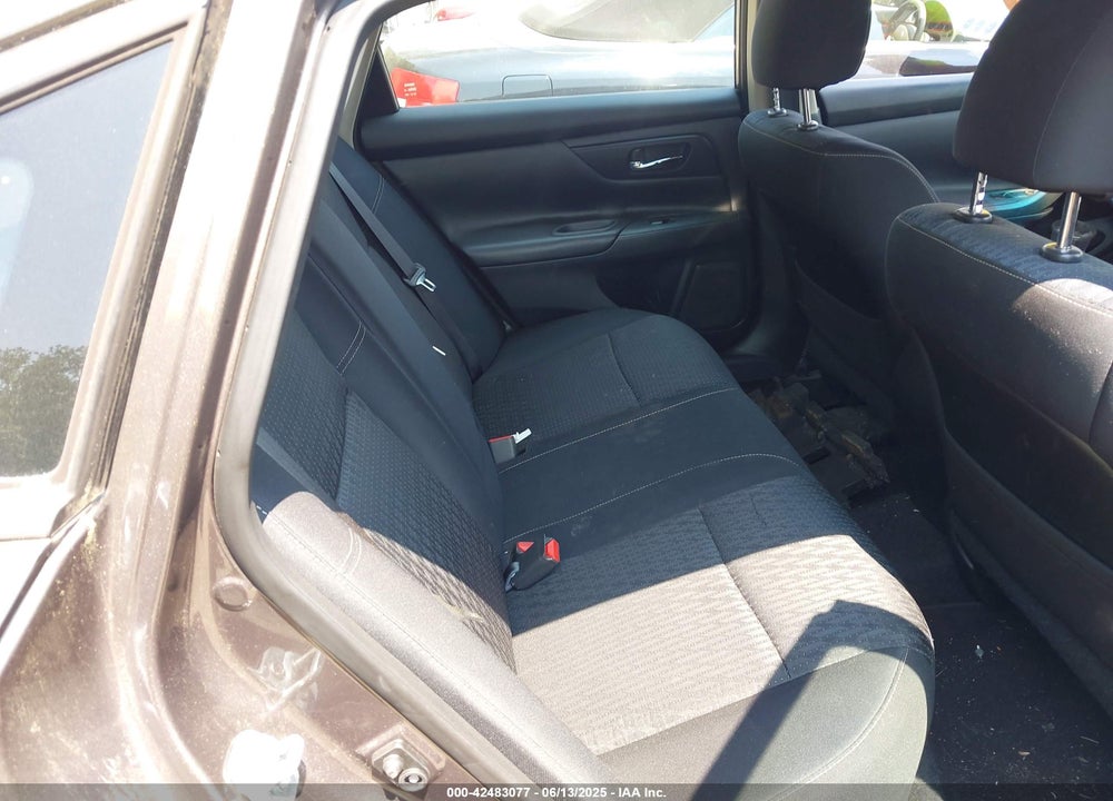 2016 NISSAN ALTIMA VIN: 1N4AL3AP1GN374015