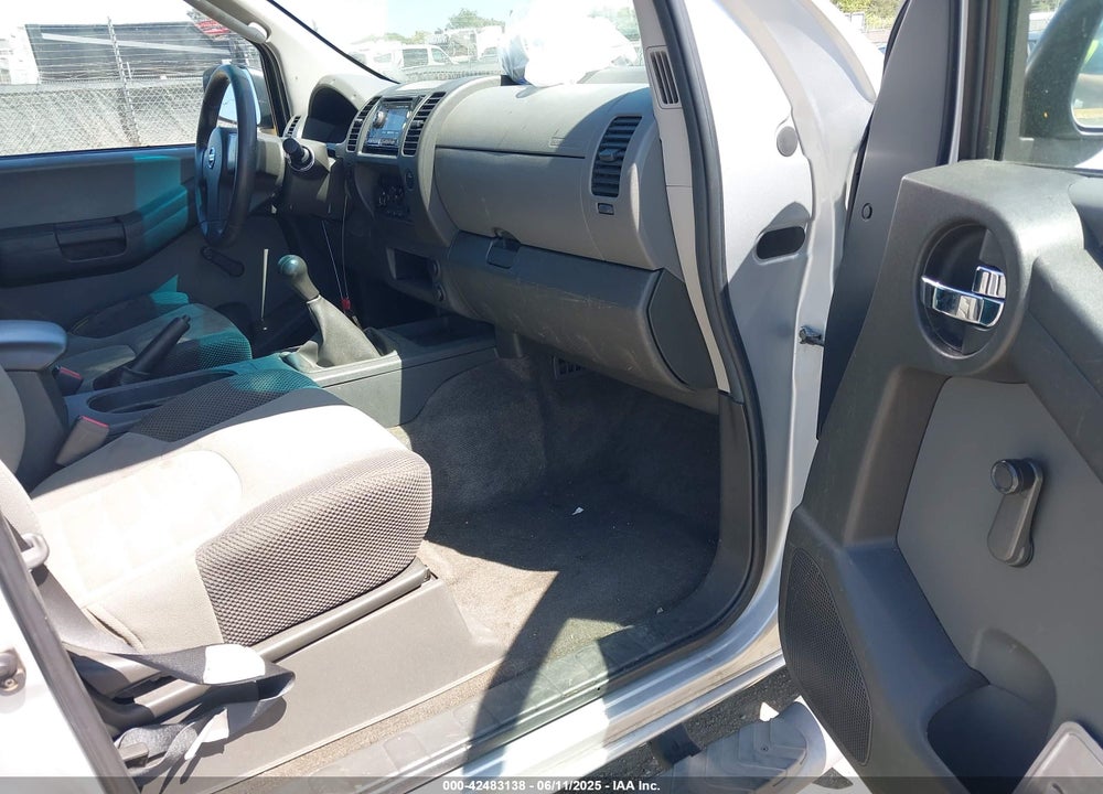 2005 NISSAN XTERRA S VIN: 5N1AN08U85C631951