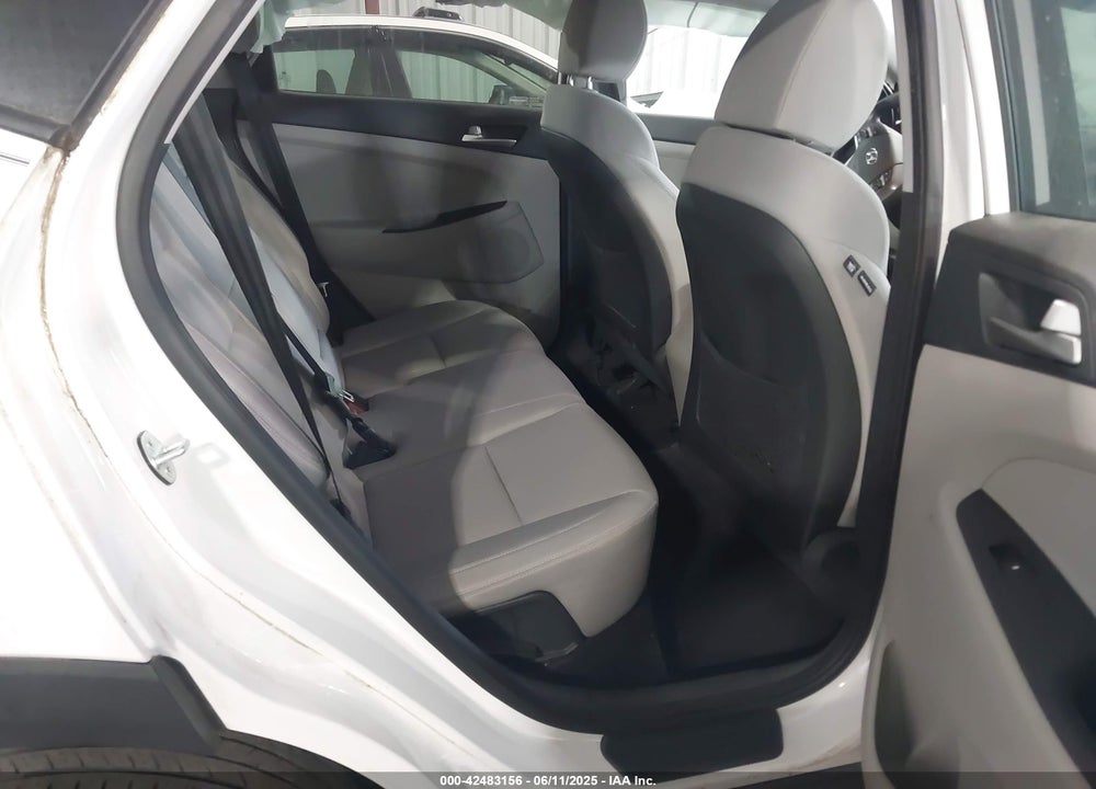 2020 HYUNDAI TUCSON VALUE VIN: KM8J33A40LU127189