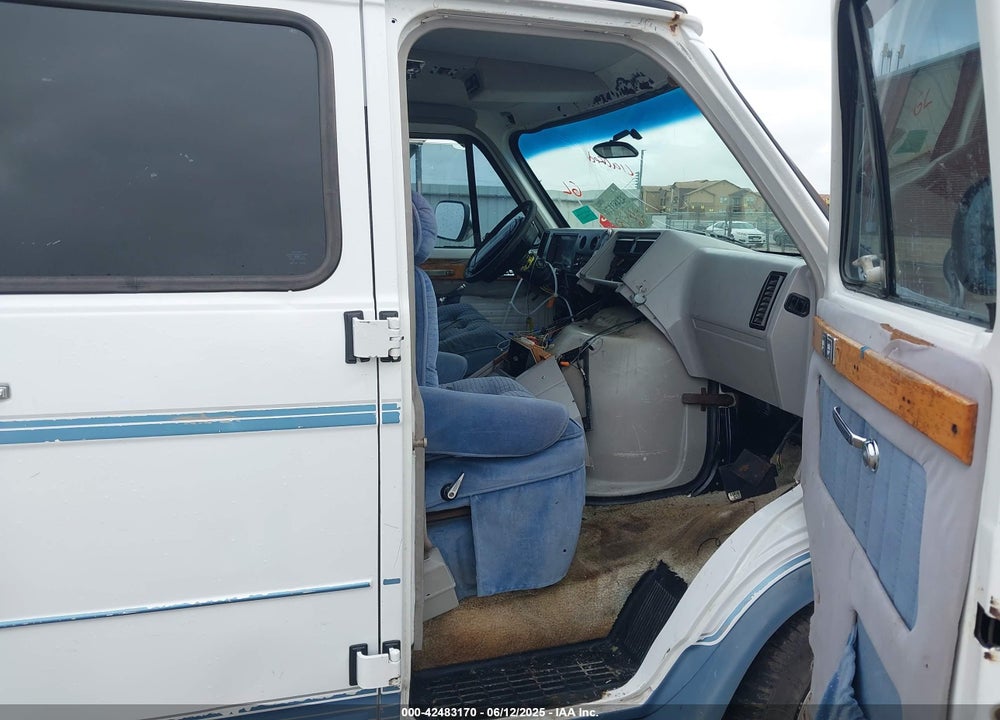 1994 CHEVROLET G20 VIN: 1GBEG25K7RF171947