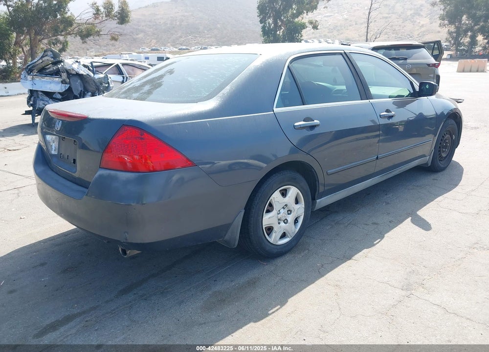 2007 HONDA ACCORD 2.4 LX VIN: 1HGCM56437A049014