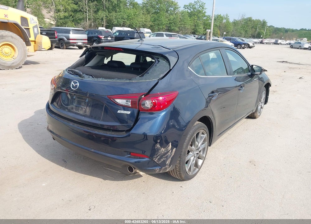 2018 MAZDA MAZDA3 VIN: 3MZBN1L34JM230660