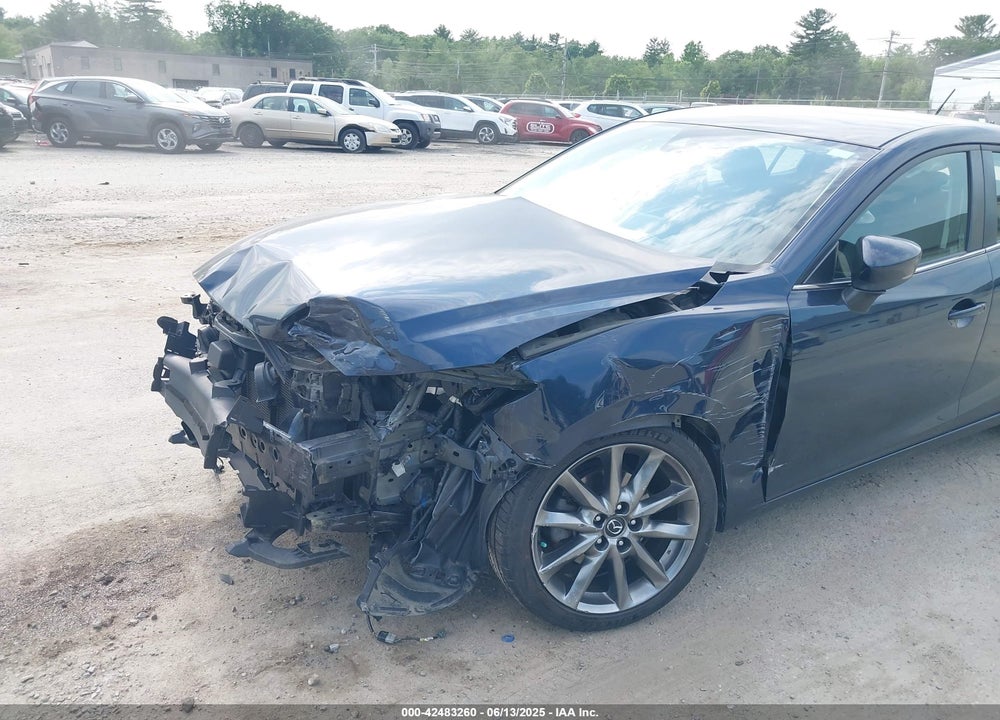 2018 MAZDA MAZDA3 VIN: 3MZBN1L34JM230660