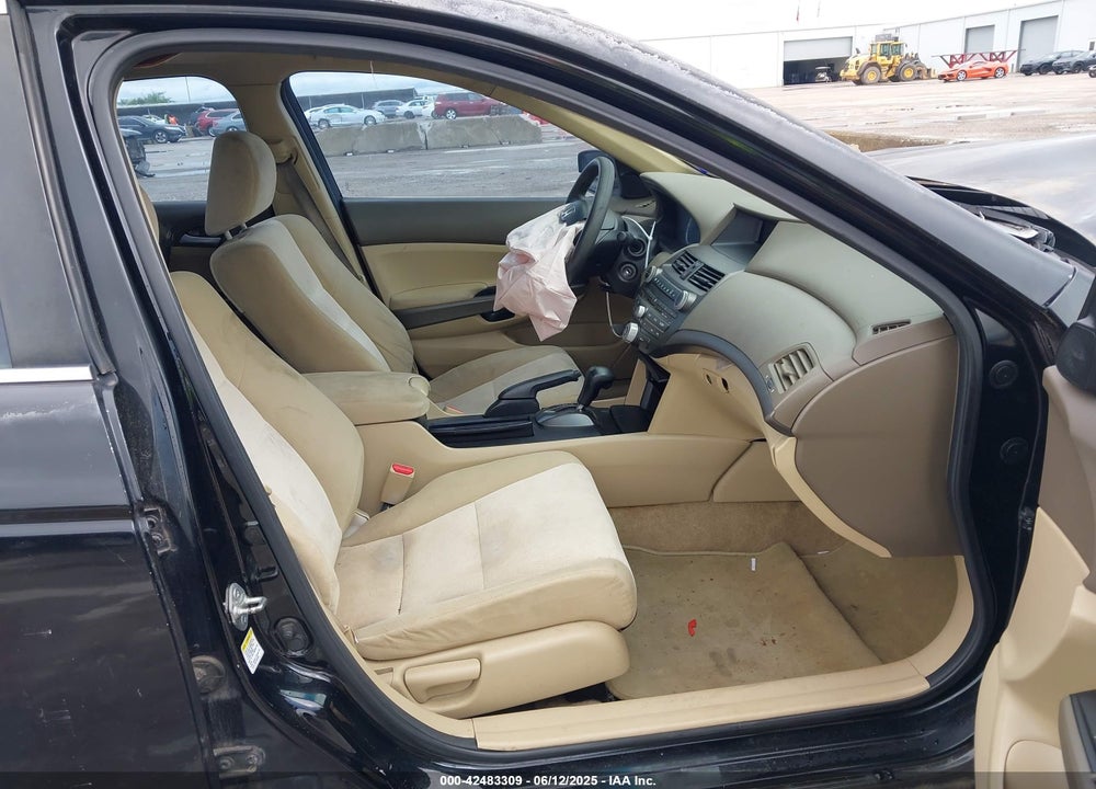 2010 HONDA ACCORD VIN: 1HGCP2F47AA110698