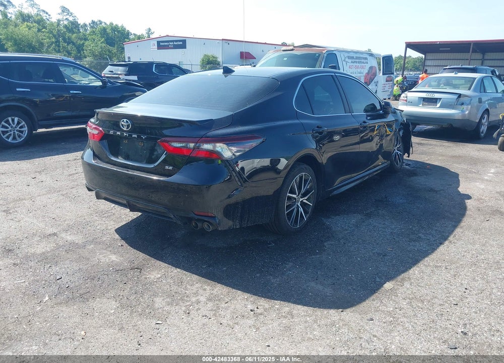 2021 TOYOTA CAMRY VIN: 4T1G11AK2MU570741