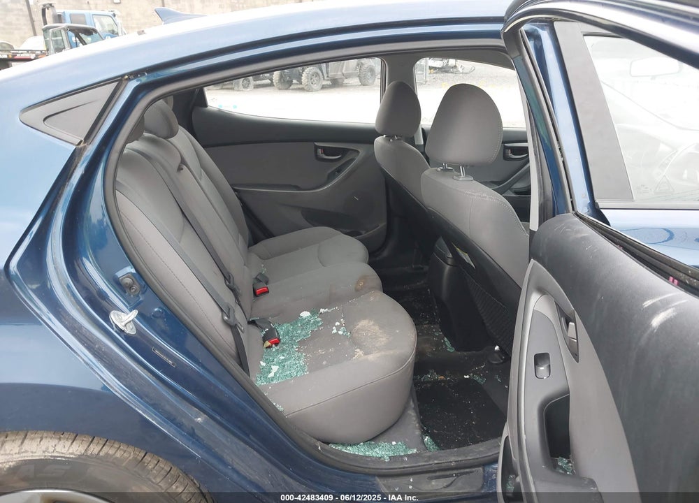 2016 HYUNDAI ELANTRA SE VIN: 5NPDH4AE0GH703882