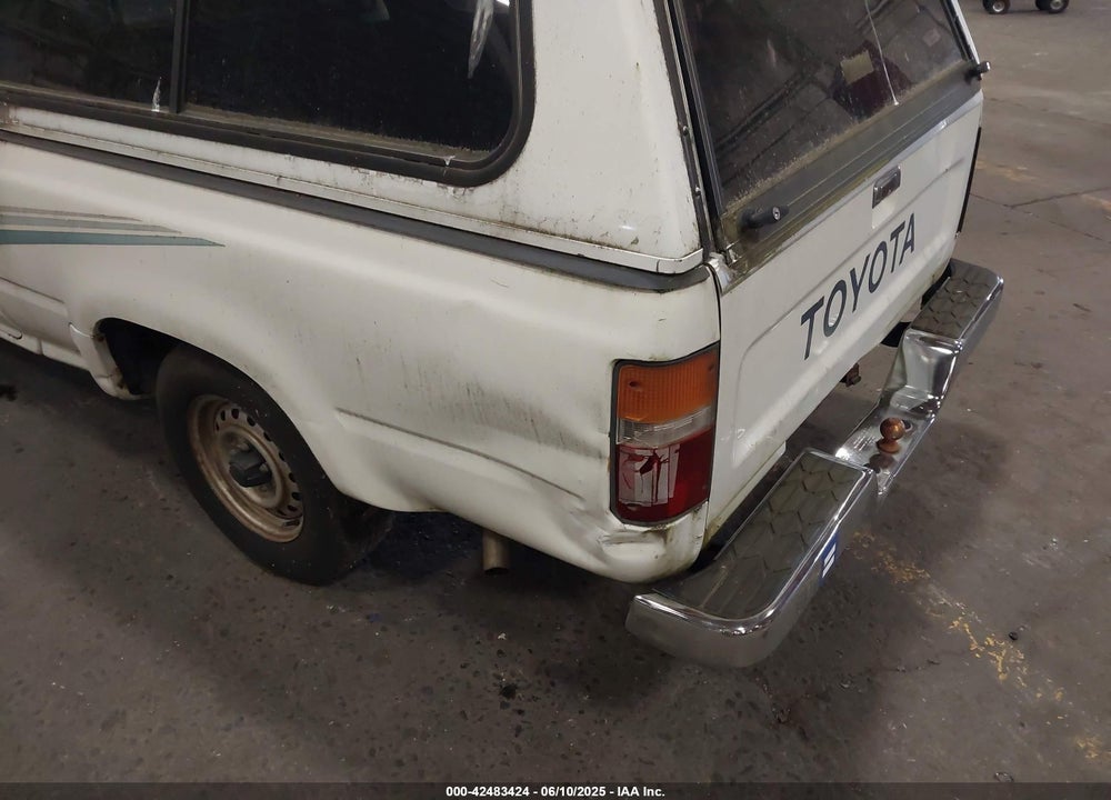 1989 TOYOTA PICKUP 1/2 TON SHT WHEELBASE DLX VIN: JT4RN81P2K5030402