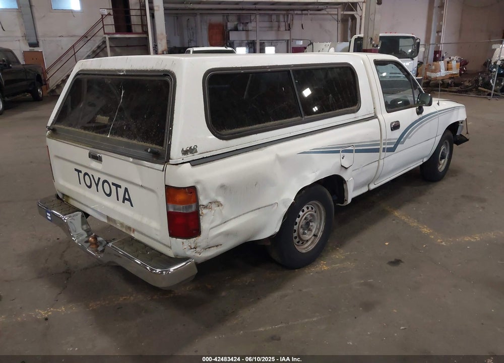 1989 TOYOTA PICKUP 1/2 TON SHT WHEELBASE DLX VIN: JT4RN81P2K5030402