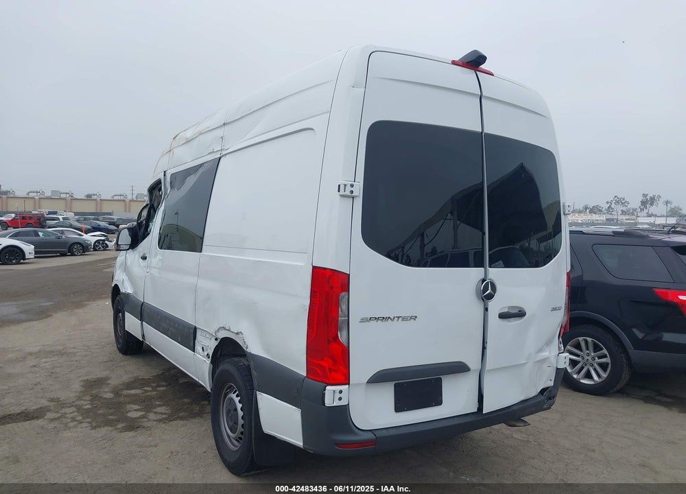2023 MERCEDES-BENZ SPRINTER 2500 STANDARD ROOF 4-CYL GAS VIN: W1W40BHY2PT141009