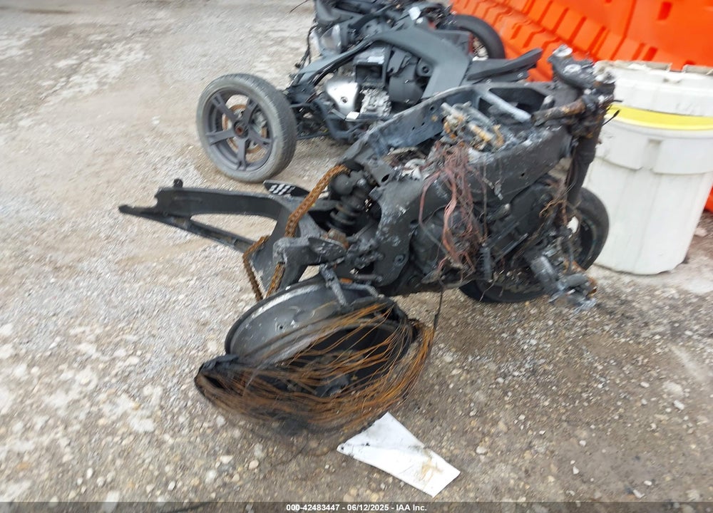 2006 YAMAHA YZFR1 VIN: JYARN15E06A001831