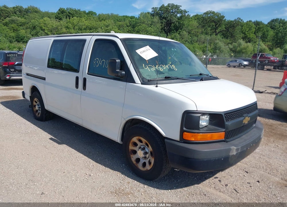 2014 CHEVROLET EXPRESS 1500 WORK VAN VIN: 1GCSGAFX5E1152985