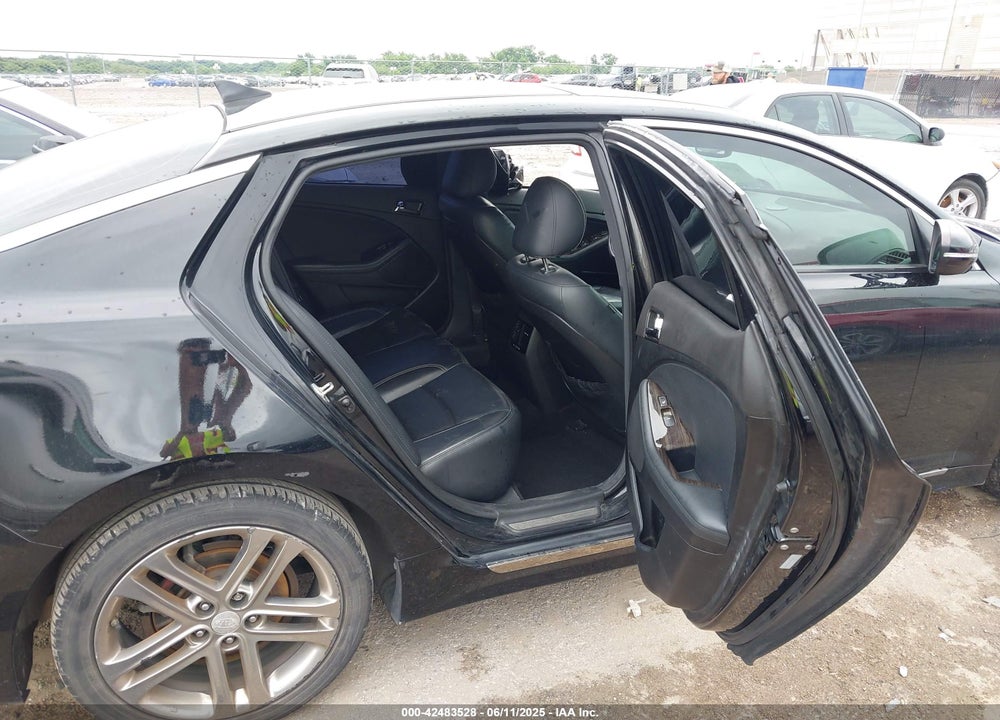 2013 KIA OPTIMA VIN: 5XXGR4A64DG207512