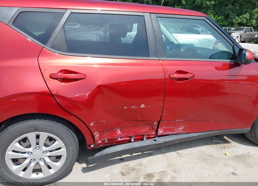 2020 KIA SOUL LX VIN: KNDJ23AU9L7028392