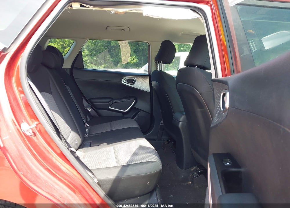 2020 KIA SOUL LX VIN: KNDJ23AU9L7028392