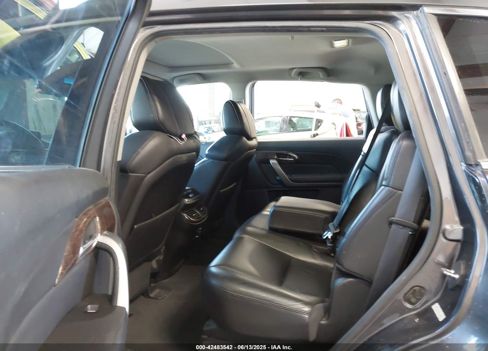 2011 ACURA MDX TECHNOLOGY PACKAGE VIN: 2HNYD2H62BH511648