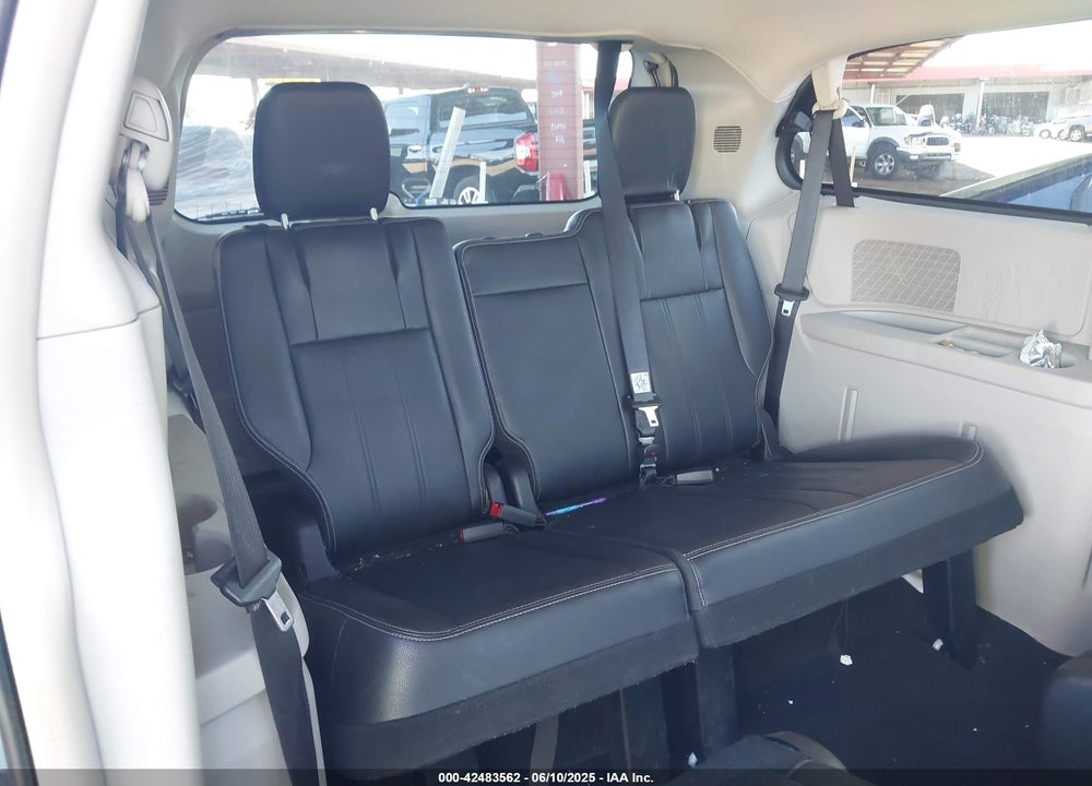 2014 CHRYSLER TOWN & COUNTRY TOURING VIN: 2C4RC1BG8ER434940