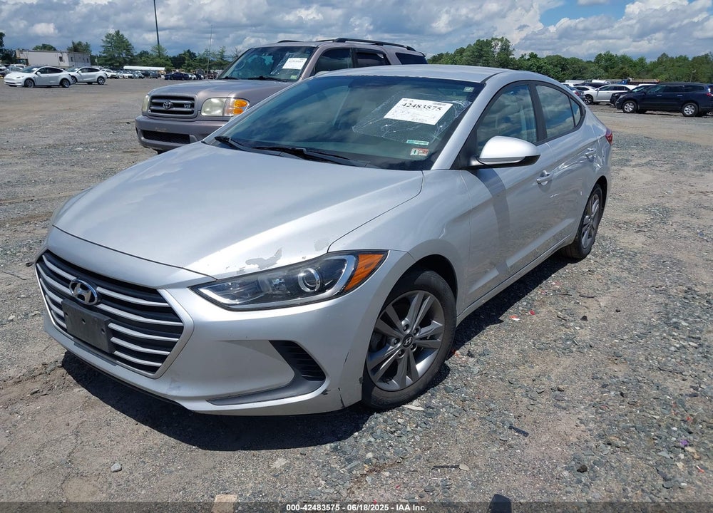 2018 HYUNDAI ELANTRA VIN: KMHD84LF2JU508204