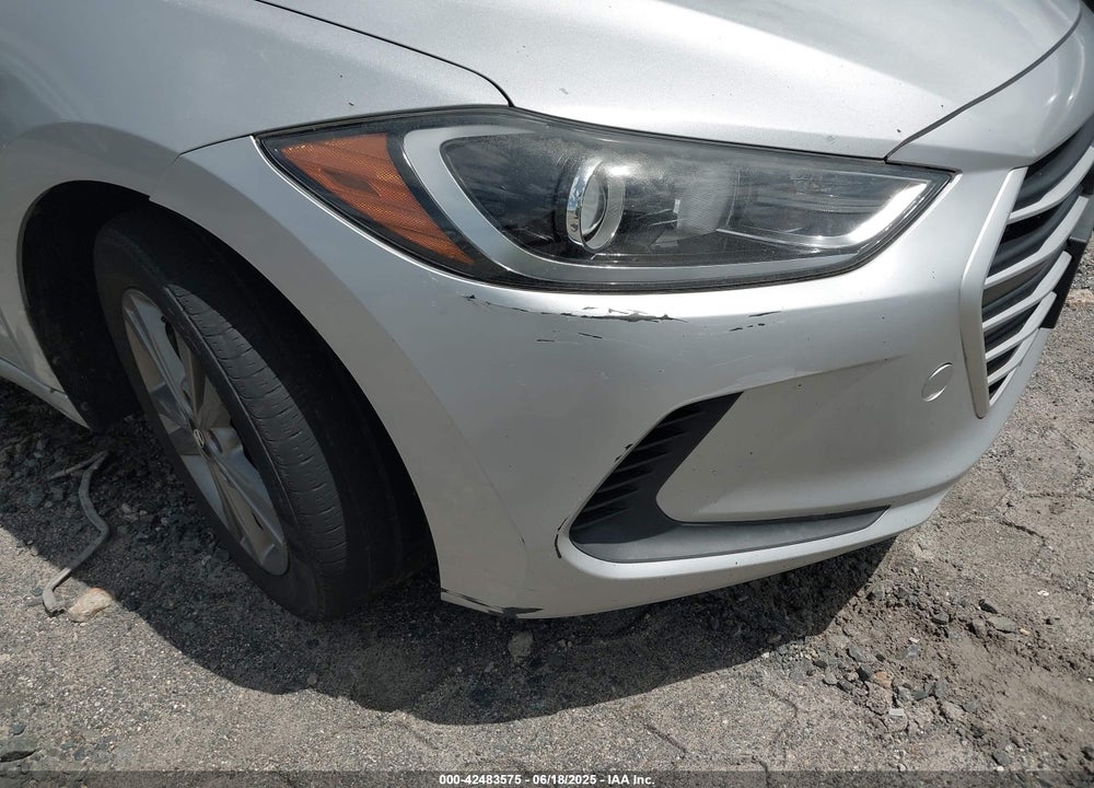 2018 HYUNDAI ELANTRA VIN: KMHD84LF2JU508204