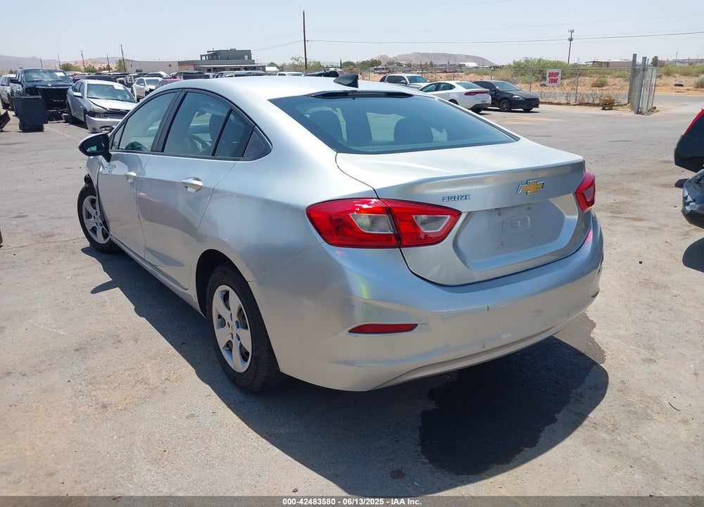2018 CHEVROLET CRUZE VIN: 1G1BC5SM2J7176840