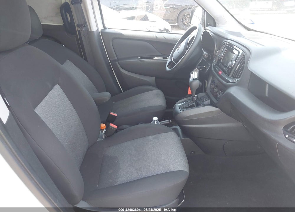 2022 RAM PROMASTER CITY CARGO VAN VIN: ZFBHRFAB0N6Y29931
