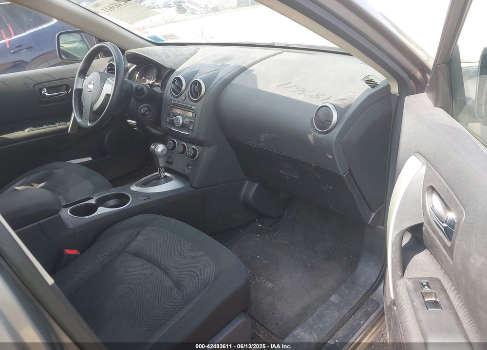 2015 NISSAN ROGUE SELECT S VIN: JN8AS5MV1FW252318