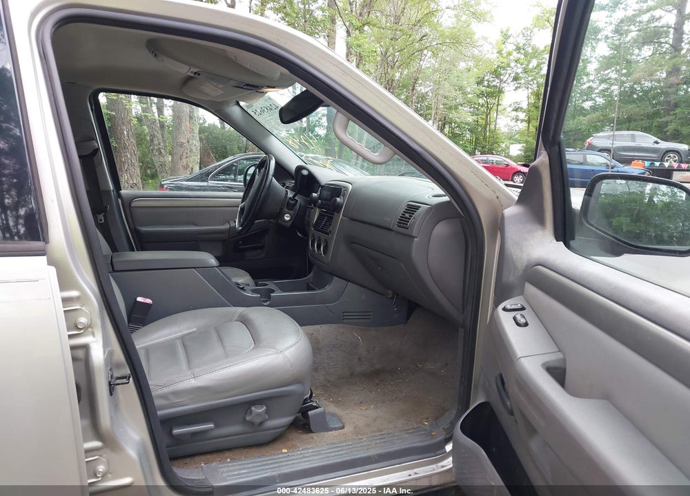 2004 FORD EXPLORER XLT VIN: 1FMDU63W74ZB02658