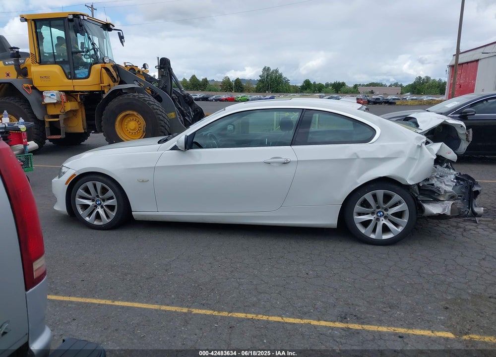 2012 BMW 3 SERIES VIN: WBAKE5C54CE756580