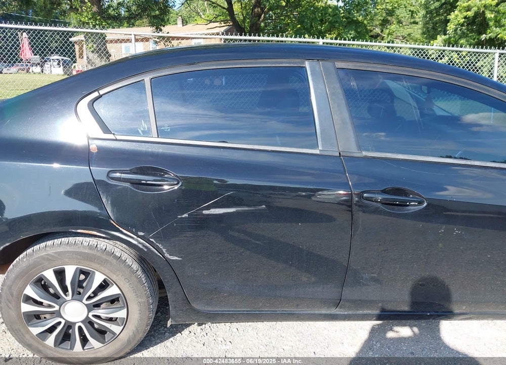 2013 HONDA CIVIC VIN: 19XFB2F53DE005077