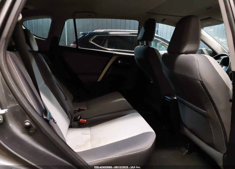 2014 TOYOTA RAV4 VIN: 2T3RFREVXEW200157