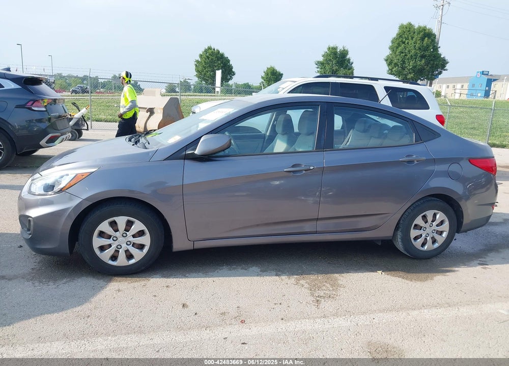 2015 HYUNDAI ACCENT VIN: KMHCT4AE4FU834419