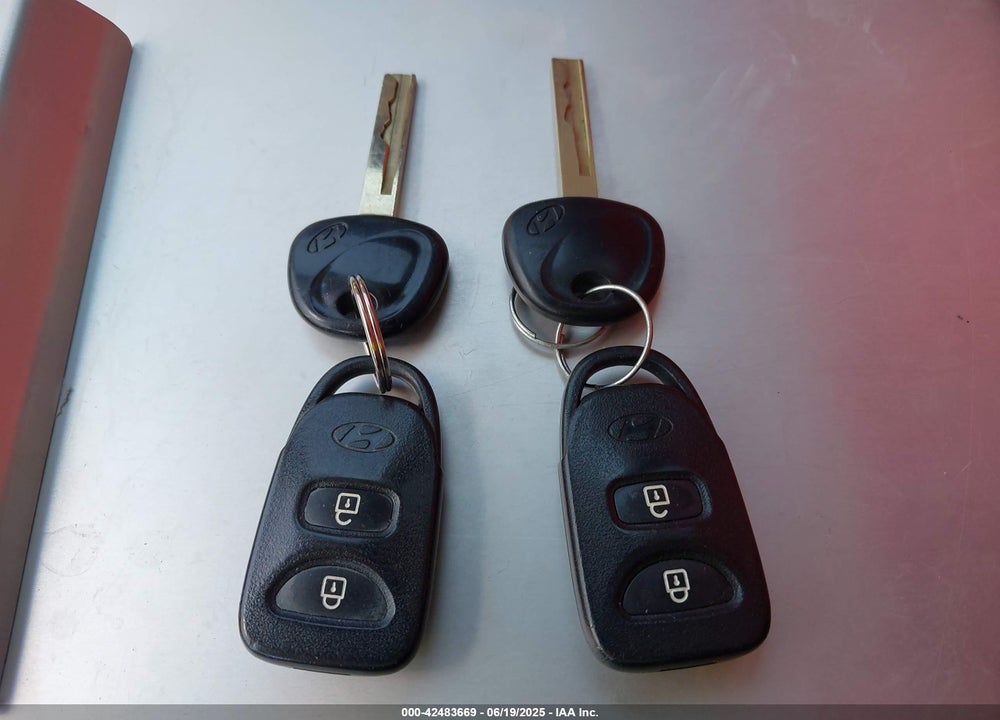 2015 HYUNDAI ACCENT VIN: KMHCT4AE4FU834419