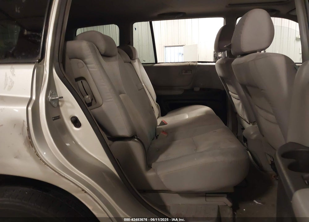 2005 TOYOTA HIGHLANDER V6 VIN: JTEEP21A350117000