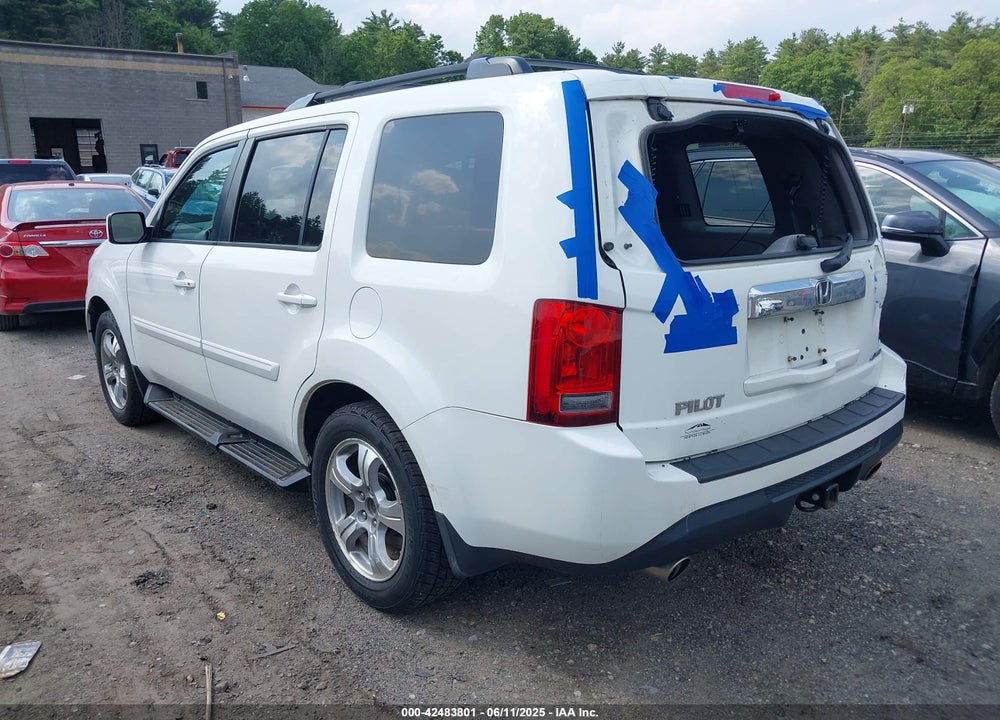 2013 HONDA PILOT VIN: 5FNYF4H63DB077552