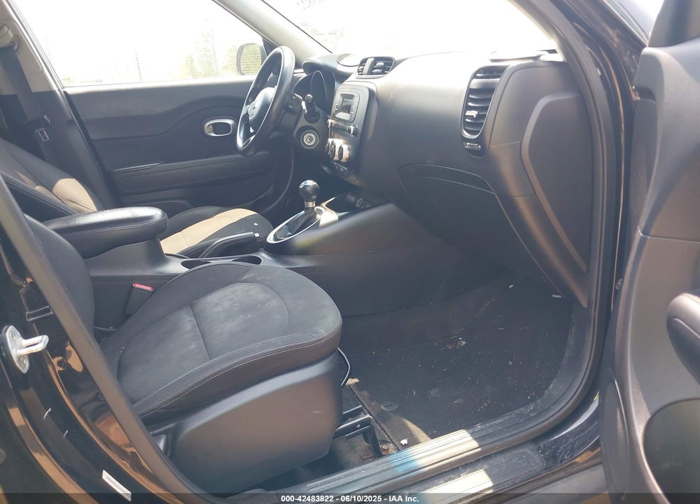2014 KIA SOUL VIN: KNDJN2A29E7014138